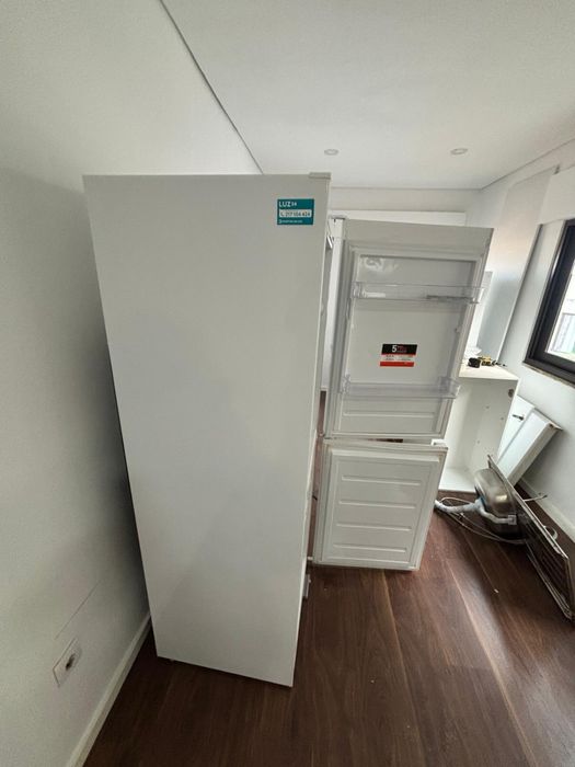 Frigorifico whirlpool - bom estado