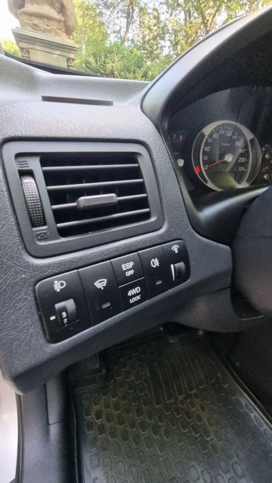 Продам Хюндай Туксон 2.7