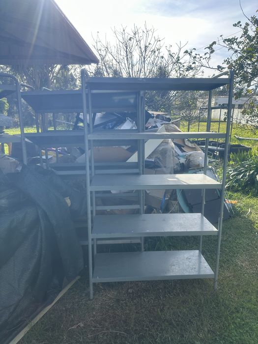 Vendo espositores / estantes