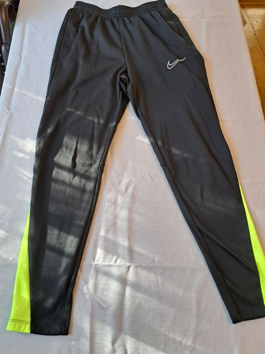 Spodnie dresowe Nike rozmiar S