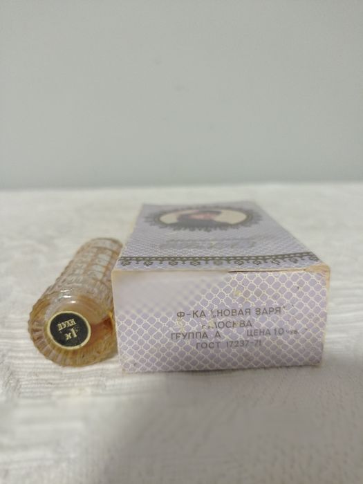 Духи винтаж. Адам и Ева. Знакомый образ