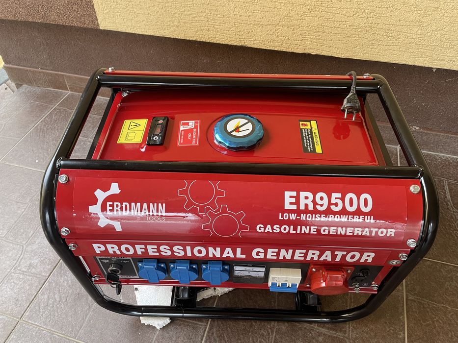 Бензиновий генератор