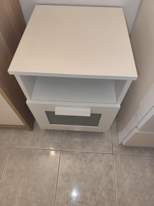 Mesa de cabeceira / móvel  Brimnes IKEA