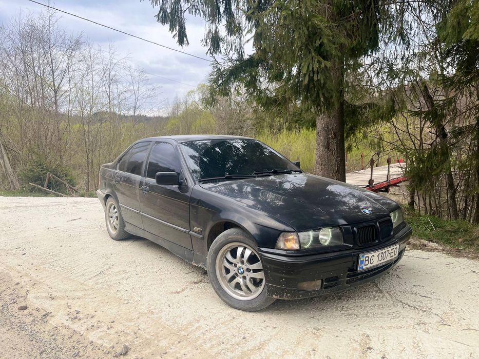 Продам BMW e36 1.6 газ/бензин
