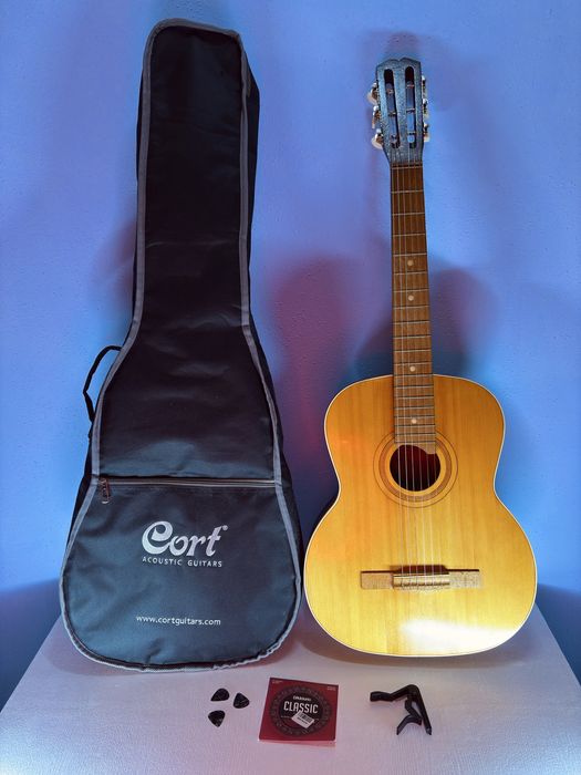Чернігівська гітара 1991р. Укрмузпром + чохол CORT + аксесуари
