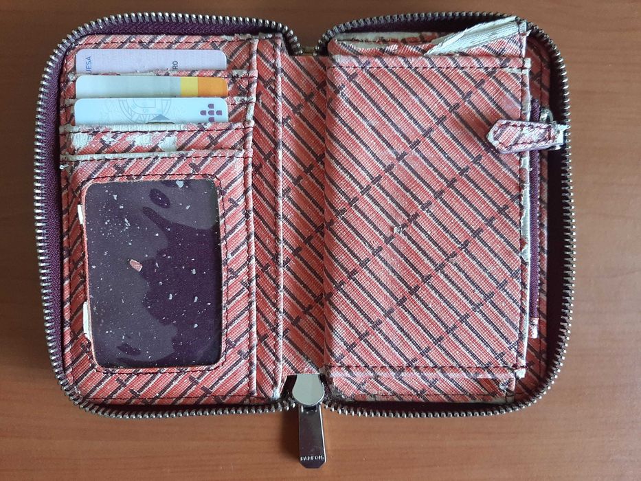 Porta-moedas da Parfois