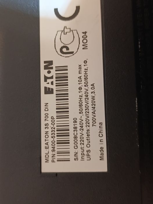 ДБЖ UPS Блок безперебійного живлення Eaton 3s  700