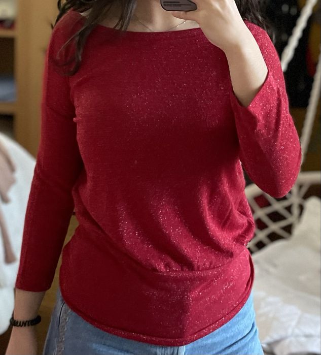 Camsiola vermelha com laço nas costas