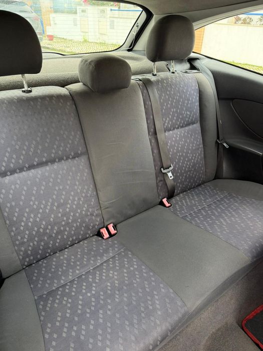 1999 Ford Focus 1.4 16v gasolina Carro Barato!!