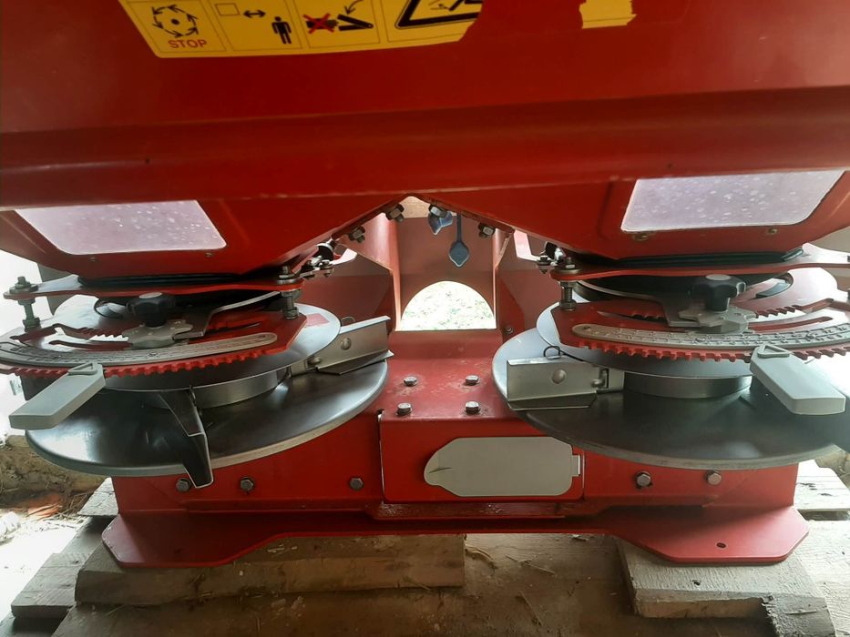 Rozsiewacz Kverneland Exacta-EL