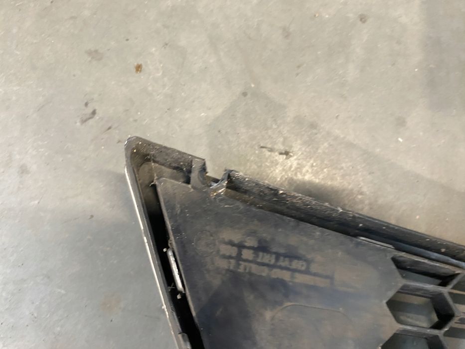 chevrolet spark iii grill atrapa