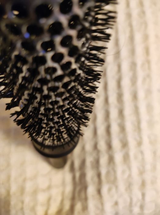 Щітка Avon для укладання волосся