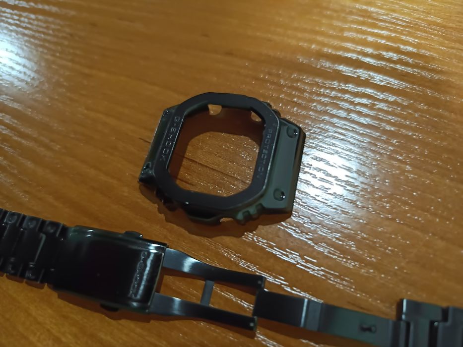 Koperta z bransoletą stalow Casio DW5600a G-shock