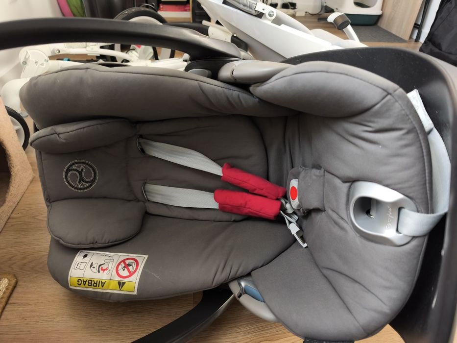 Ovo Cybex Carrinho Quinny