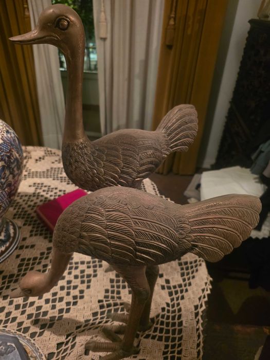Casal de aves em bronze