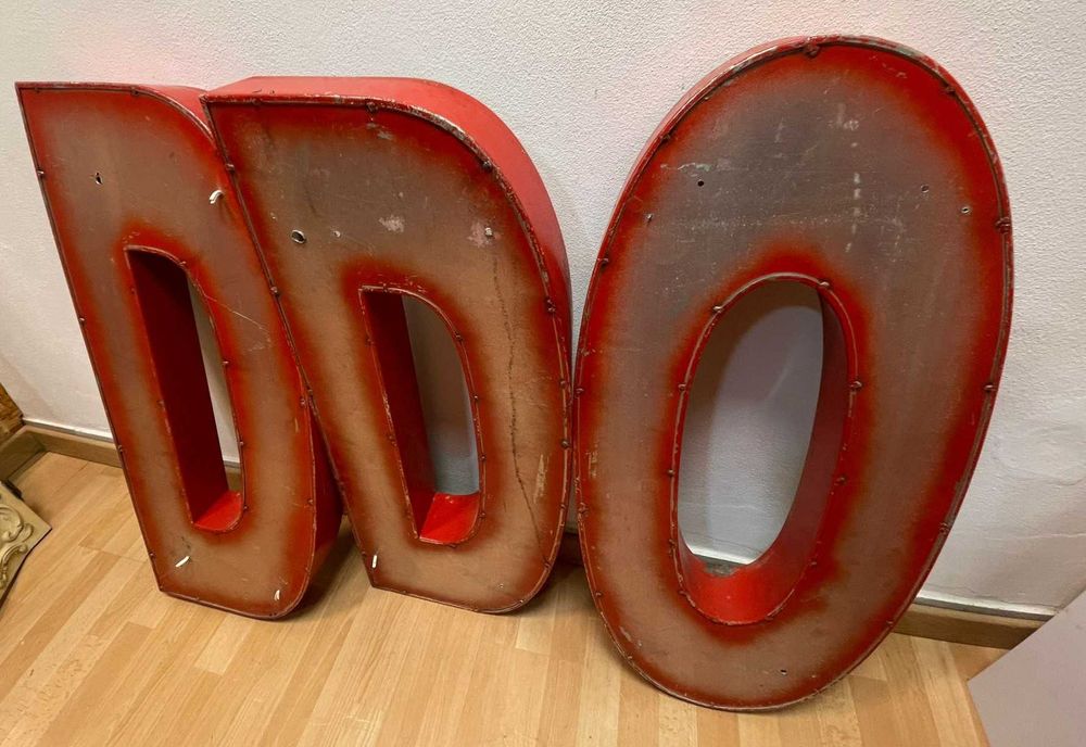 Letras antigas em metal 100X40 cm