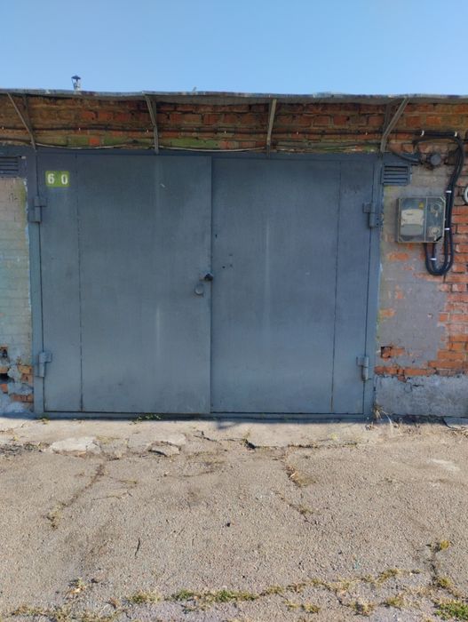 Продам цегляний гараж