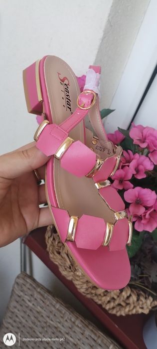 Piękne sandałki damskie
