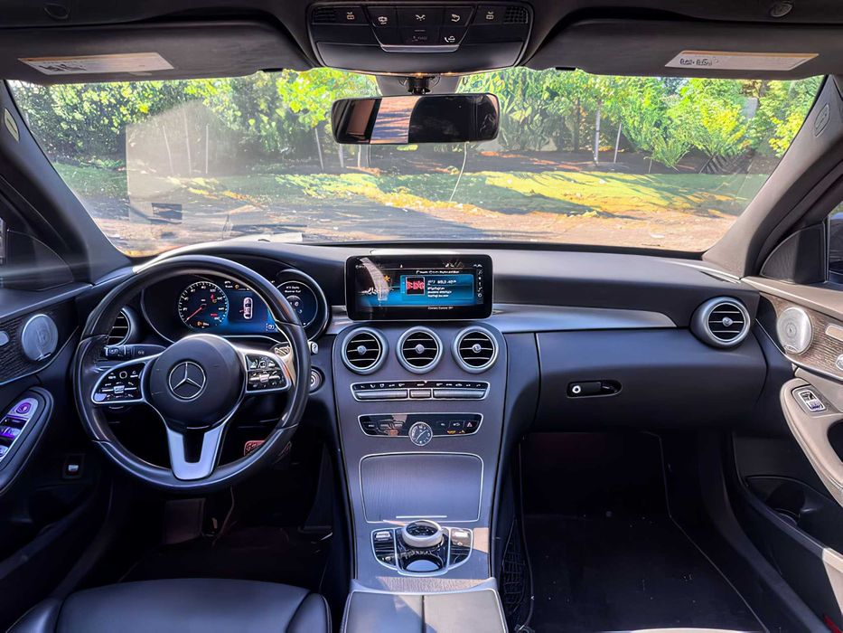 Mercedes-Benz C-Class      2021