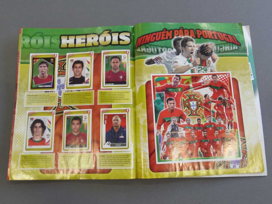 Caderneta Completa Panini Portugal de Ouro 2011