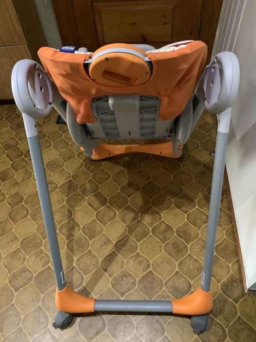 Продам  стільчик для годування Chicco
