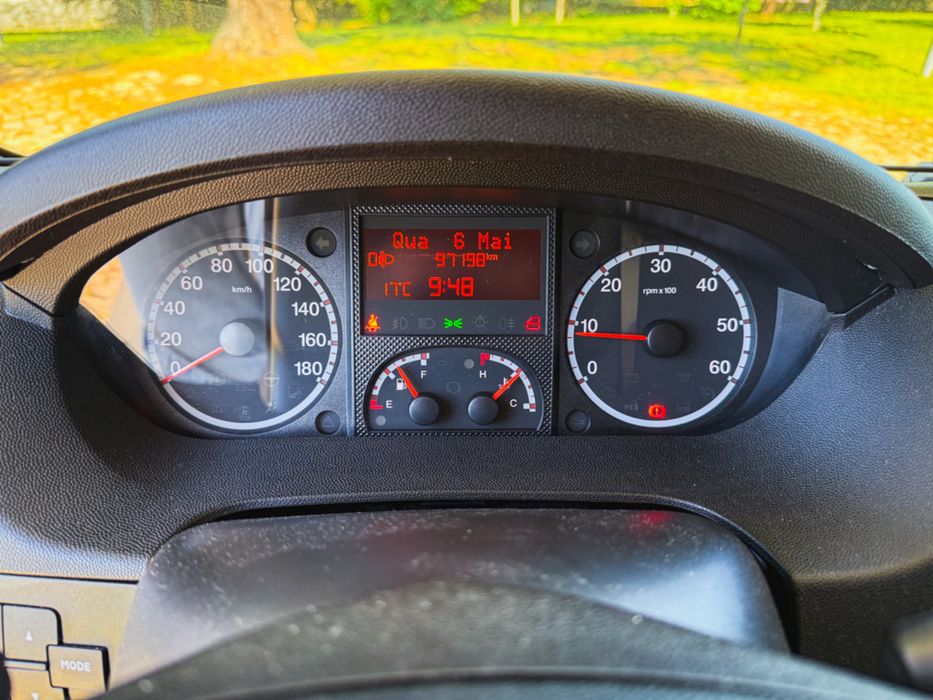 Pilote A705 2014 | 97.000 km | Motor Fiat 2.3 130 cv | 5 Lugares | Excelente Estado