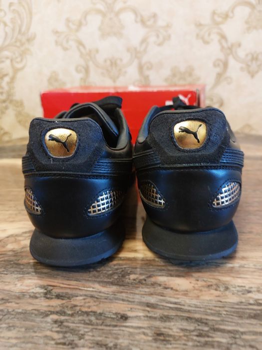 Кожанные кроссовки PUMA .