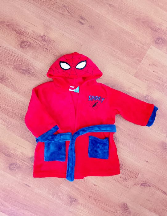 czerwony szlafrok Spiderman dla chłopców z kapturem 92/98