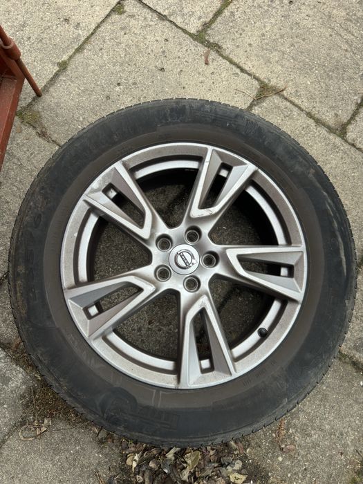 Przedam koła letnie Volvo xc60