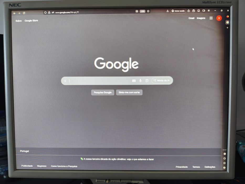 Monitor antigo + cabos