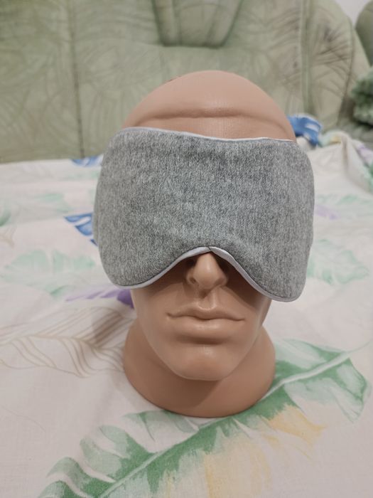 Маска для сна на глаза из серого кашемира и шелка