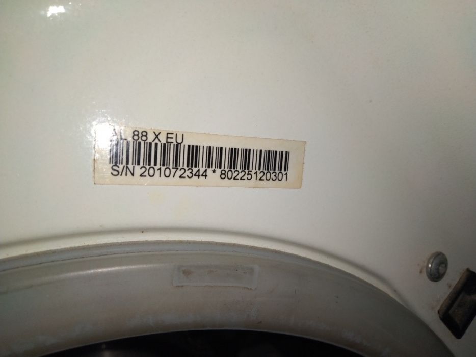 Продам стиральную машину Аристон