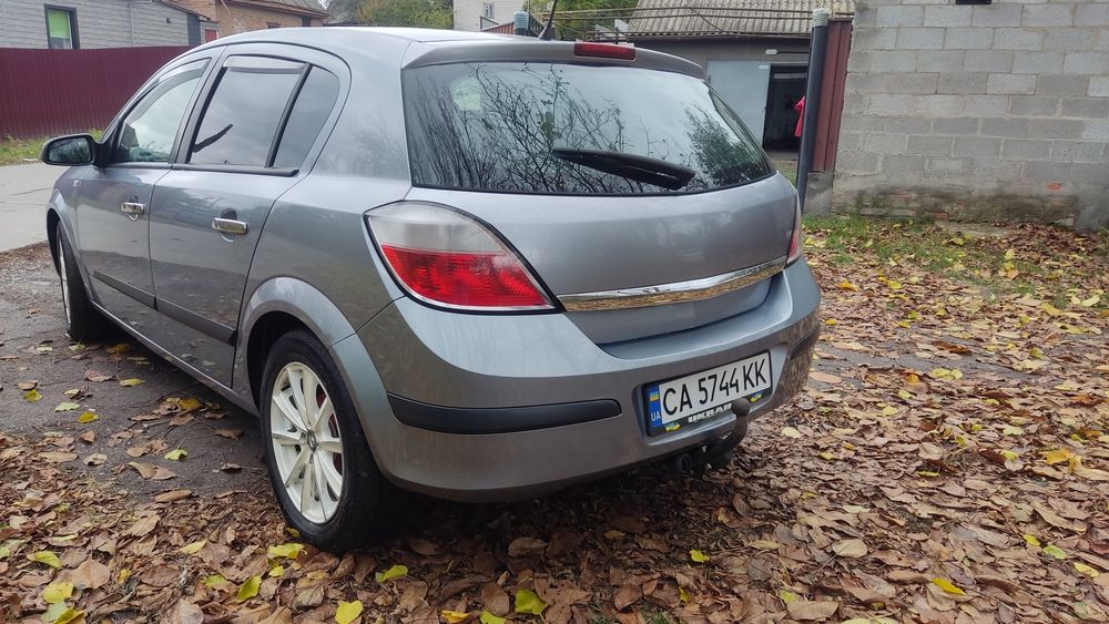 Opel Astra H 2005 рік 1,4 газ/бензин в доброму стані
