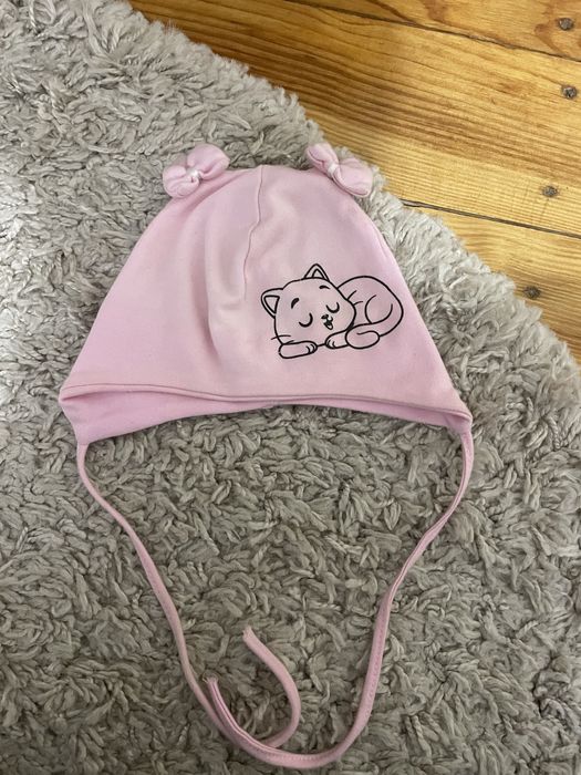 Шапочки для дівчинки