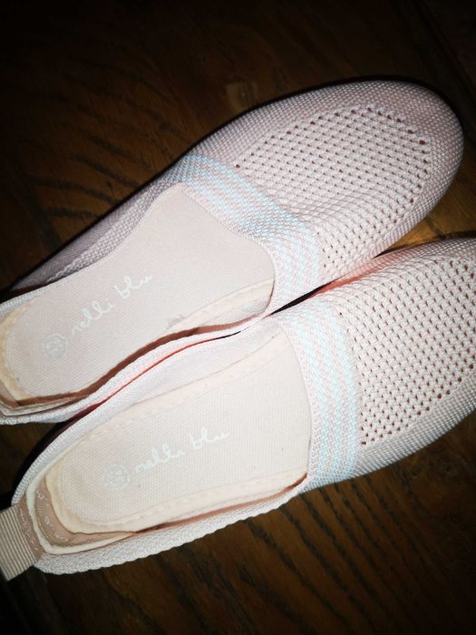 Макасіни на дівчинку.