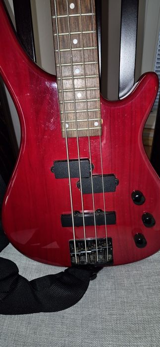 Sprzedam gitarę basową marki Stagg