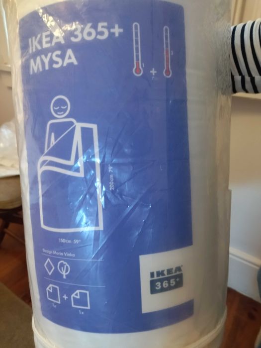 Lote de 3 Edredons IKEA solteiro
um deles por estrear