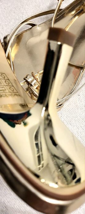 PUBLIC desire piękne złote sandały buty na obcasie sexy sandałki 41