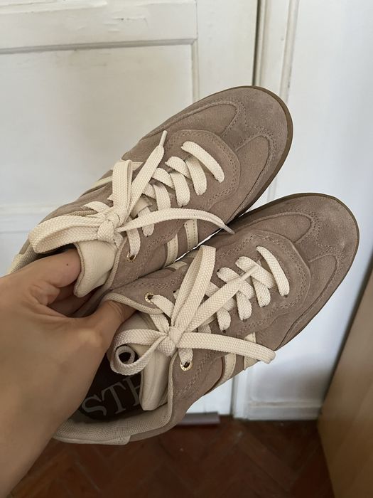 Tenis stradivarius