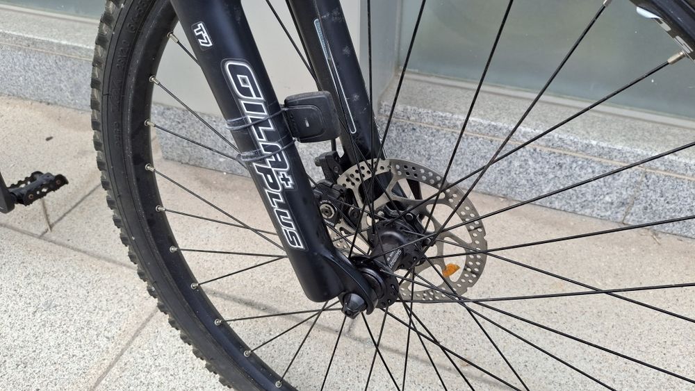 Bicicleta BTT pouco utilizada