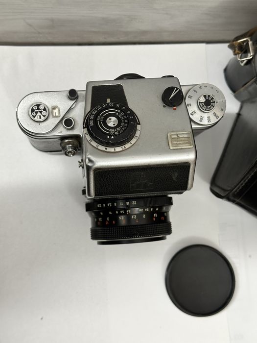 Pentacon Six TTL   Biometar 2.8 / 80 . Carl Zeiss Jena DDR
