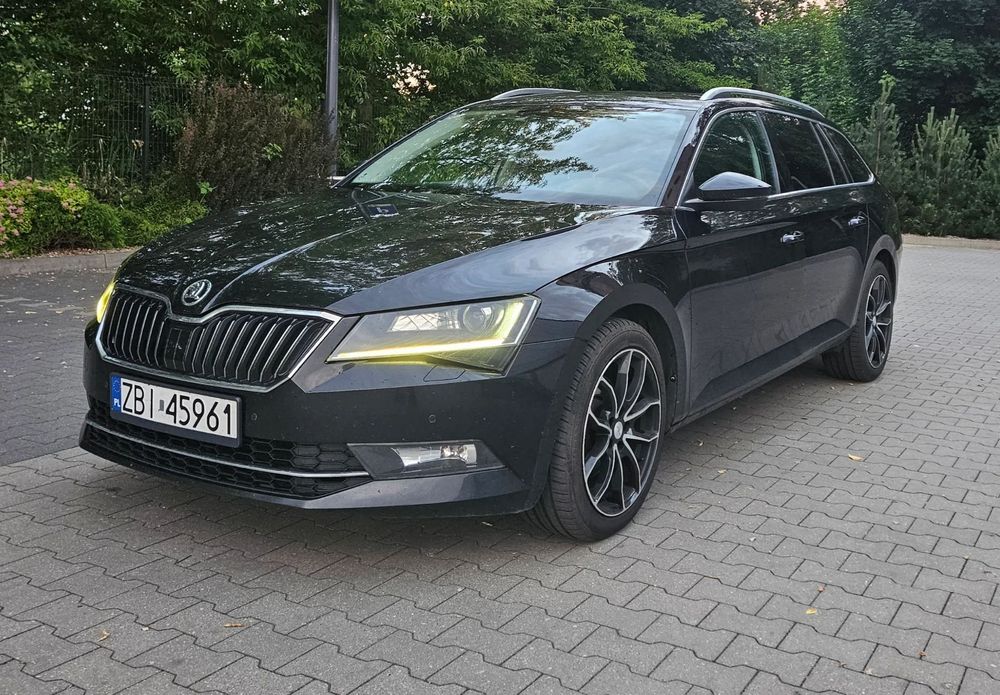 Skoda Superb Skoda Superb 4x4 Manual Salon Polska