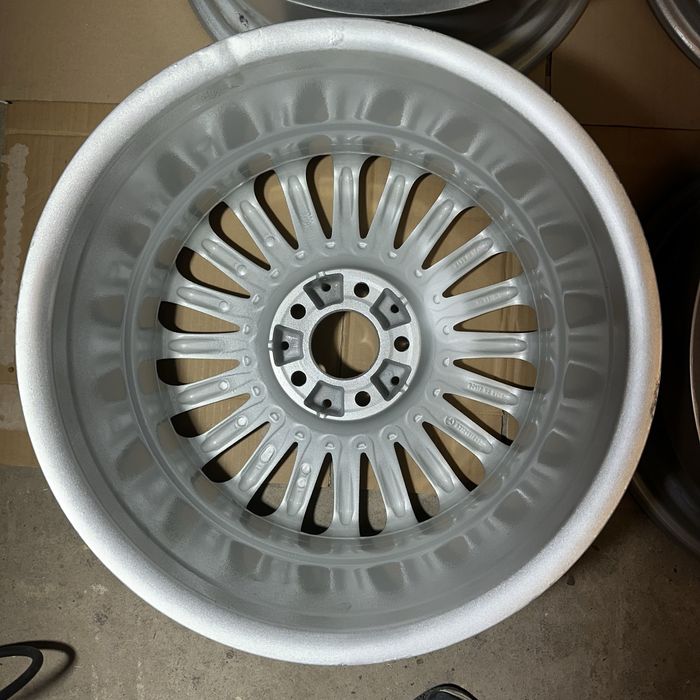 Felgi oryginalne mercedes 8x17