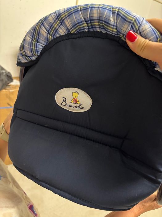 Cadeira de refeicao de apoio a Bebe/crianca para apoiar a mesa de refeicoes, bem estimada