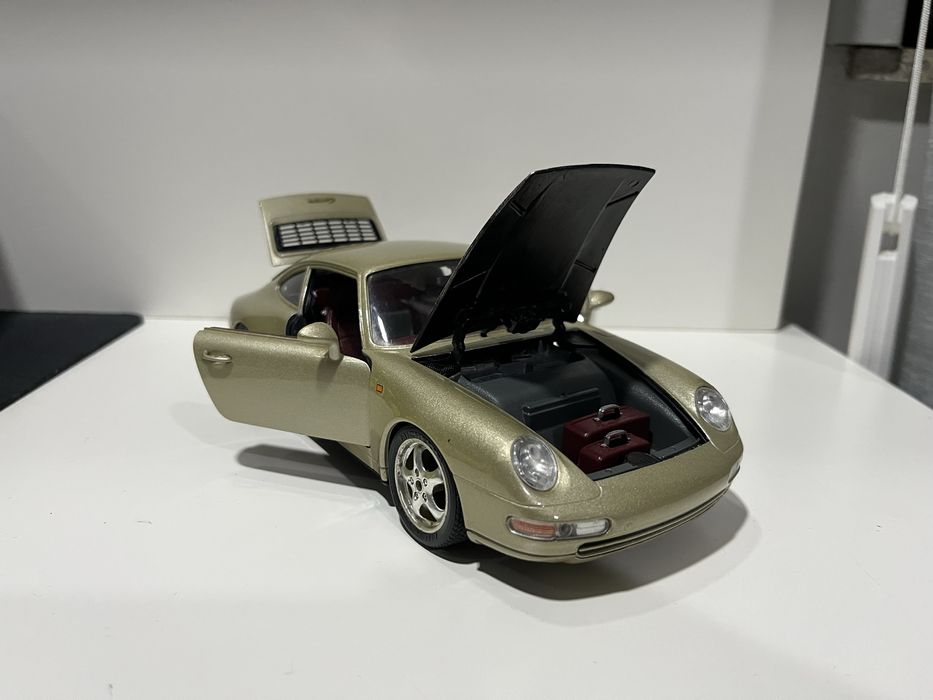 Porsche Carrera 1:18 (Descrição)