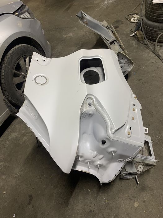 Задня права чверть, боковина, праве крило  BMW Х2