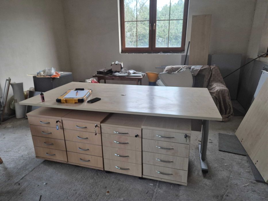 kontenerki przybiurowkowe zamykany na klucz cena za 1 sztukę -70 zł