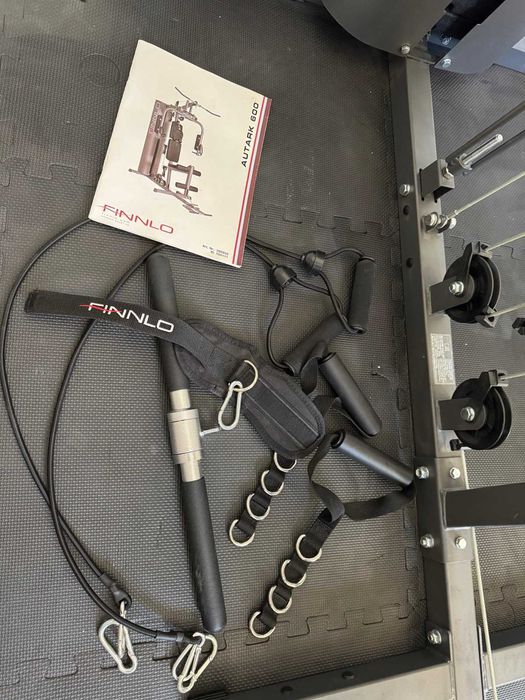 FINNLO Autark 600 - Como Nova - Máquina de Musculação