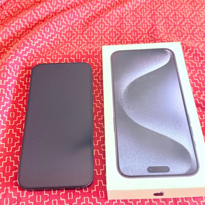 iPhone 15 Pro Max 256GB — Excelente Estado