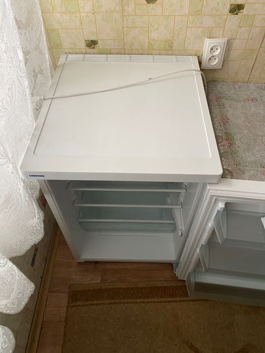 Холодильник LIEBHERR